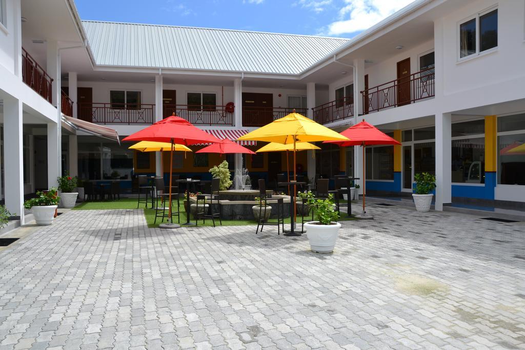 The Old School Self-Catering Apartment Praslin Exterior foto